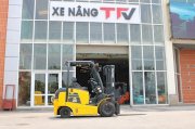 Xe nâng điện 2.5 tấn Komatsu FB25-12, Khung V3000. Sản xuất 2013