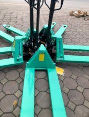 Xe nâng tay 2.5 tấn Mitsulift Liên Doanh