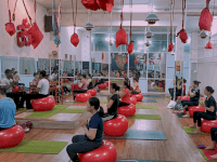 Lớp Học Yoga Bóng ( Yoga Ball )