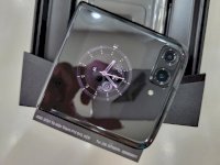 Motorola Moto Razr 2022 Snapdragon 8 Plus Gen 1 Màn Hình Gập Cổ Điển Độc Đáo Bán Hay Đổi