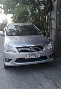 Bán Xe Toyota Innova - 2013 - Giá 300 Triệu .