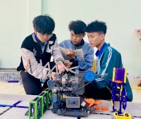 Giúp Con Làm Chủ Công Nghệ Với Khóa Học Robotics Tiên Tiến