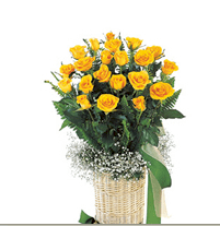  YELLOW ROSES ARRANGEMENT IN A BASKET