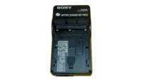Sạc pin Sony QM71 / QM91