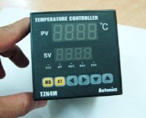 Điều khiển nhiệt AUTONICS T4MA-B3RK4C 