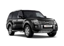 Mitsubishi Shogun 3.2 DI-DC Equippe Manual SWB