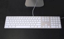 Keyboard Apple K105