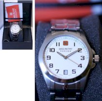 Đồng hồ đeo tay Swiss Military White Tomax