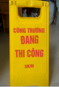 Biển báo công trình đang thi công