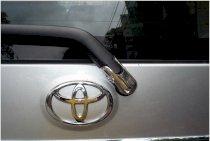 Bảo vệ gạt mưa inox Toyota Fortuner