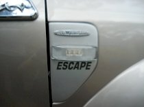 Chụp xi nhan Ford Escape
