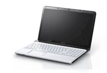 Sony Vaio SVE-15126CA/W (Intel Core i3-3110M 2.40GHz, 4GB RAM, 500GB HDD, VGA ATI AMD Radeon HD 7650M, 15.5 inch, Windows 8 64 bit)