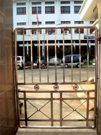 Cửa cổng inox Thành Trung CTT-15