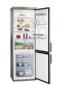 Tủ lạnh AEG S73400CNS1