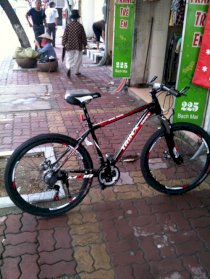 Xe đạp thể thao TrinX Jazz M018 - khung đen tem trắng đỏ