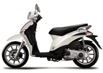 Dán keo xe Piaggio Liberty