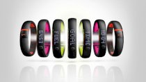 Vòng tay đo năng lượng tiêu hao Nike fuel band SE 2013