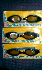 Swim goggles: lot of three (new in sealed package)