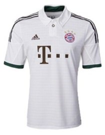 Áo Bayern 2013-2014 sân khách màu trắng