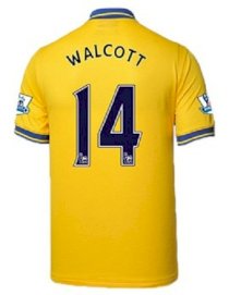 Áo Walcott Arsenal 2013-2014 sân khách