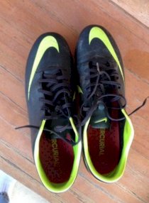 Nike mercurial Cleats Used To By My Son For One Season, Size 9