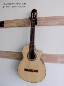 Guitar Classic Vũ Uyên C-20