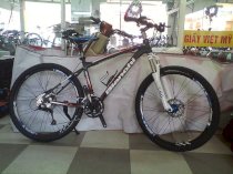 Xe đạp Bianchi JAB - trắng đen 