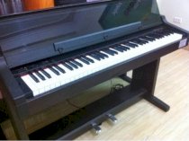 Đàn Piano Yamaha CLP 152