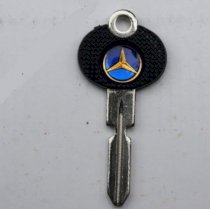 Chìa khóa ô tô MERCEDES 02