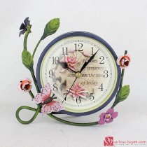 Đồng hồ để bàn giá đỡ hình hoa   