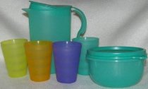 Tupperware Childrens Mini Impressions Drinkware Serving Set