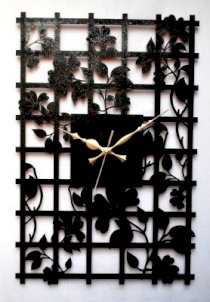 Kwardrobe Fence & Flowers Analog Wall Clock (Black)