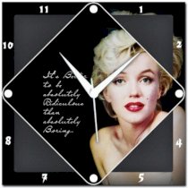 WebPlaza Marilyn Monroe Analog Wall Clock (Multicolor)