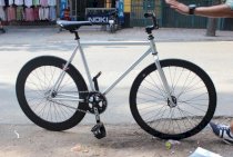 Xe Đạp Fixed Gear Trung Cấp (Trắng Đen)