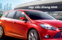 Nẹp chân kính + viền cong toàn bộ chân kính cho xe Mazda 3 Hatchback 2011 - 2013