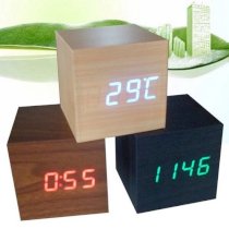 Đồng hồ hộp gỗ cảm ứng hình vuông PX002
