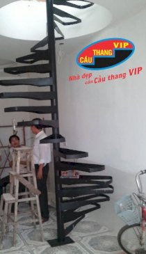 Cầu thang Vip xương sắt XS04