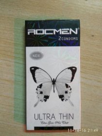 Bao cao su siêu mỏng 0.03 Rocmen Ultra Thin Hộp 2 Cái