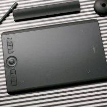 Wacom Intuos Pro Paper Edition Medium PTH-660P