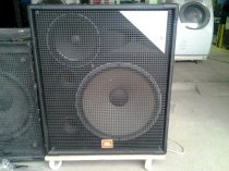 Loa JBL MR838