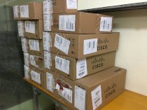 Switch Cisco WS-C3650-48FD-S 48 10/100/1000 Ethernet PoE+ and 2x10G Uplink ports, with 1025WAC power supply, 1 RU, IP Base