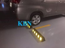 Chặn lùi sau xe phản quang tầng hầm KBN01