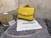 Túi xách nữ Salvatore Ferragamo 2015 MS 192 Size 20 màu vàng