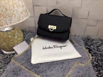 Túi xách nữ Salvatore Ferragamo 2015 MS 192 Size 20 màu đen