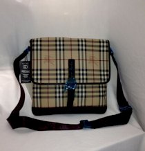 Túi xách Burberry London BBR 8206