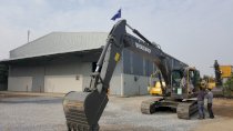 Máy xúc bánh xích Volvo EC210D gầu 1.1m3