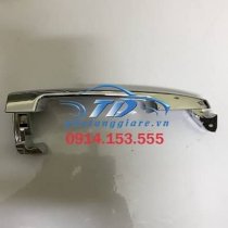 Tay mở cửa ngoài trước Toyota Fortuner KS26081921