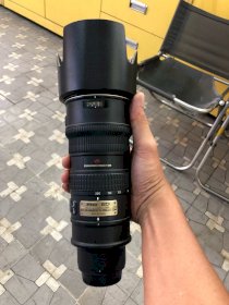 Ống kính Nikon AF-S VR Zoom-NIKKOR 70-200mm f / 2.8G IF-ED