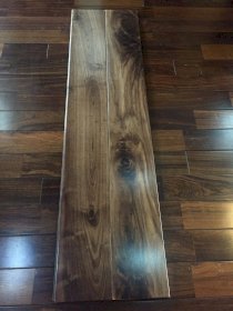 Sàn gỗ tự nhiên Óc Chó 15x120x600mm sơn UV không màu tự nhiên