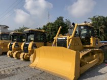 Máy ủi Komatsu D39